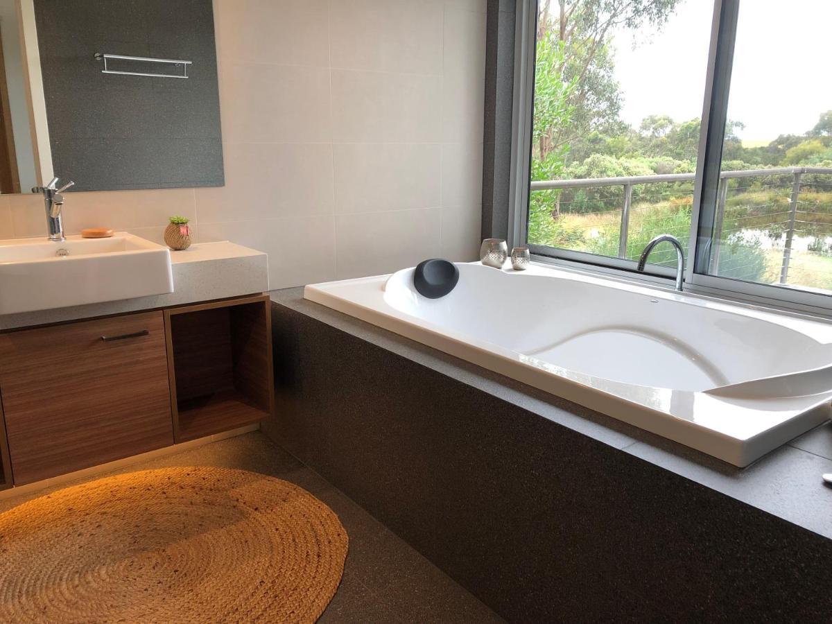 Messmates Luxury Eco Suites Inverloch Ngoại thất bức ảnh